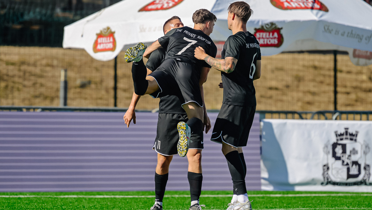 Laits look likely winners, but the big two teams are still in there